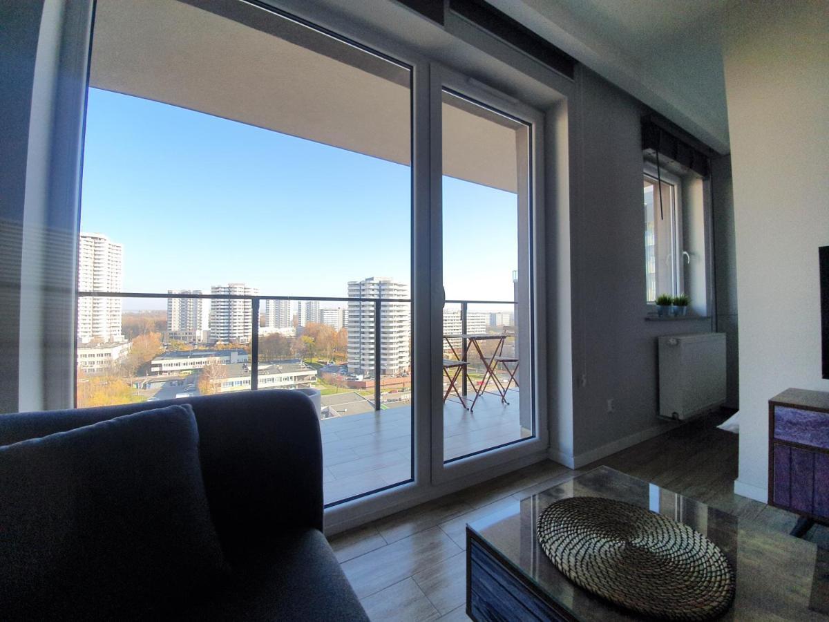 Apartament Wsrod 1000Cy Swiatel - Z Parkingiem W Hali Garazowej- Duzy Balkon Z Lezakami - Piekny Widok Noca Na Panorame Tysiaclecia Katowice Buitenkant foto